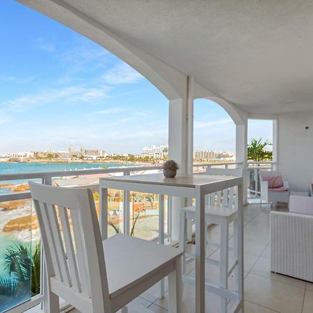 Maho Beach House - Grand Ocean Suite Bagian luar foto