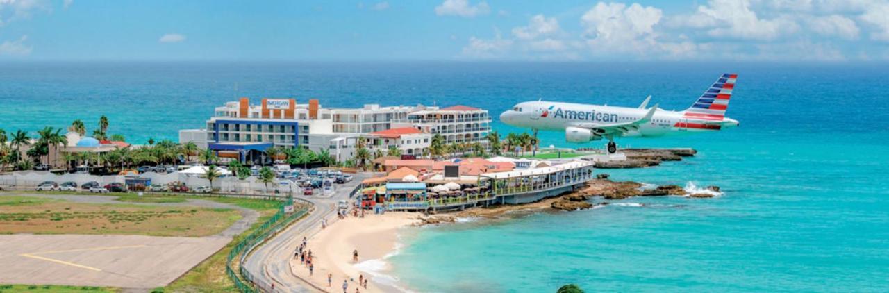 Maho Beach House - Grand Ocean Suite Bagian luar foto