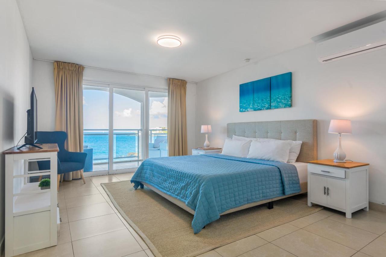 Maho Beach House - Grand Ocean Suite Bagian luar foto